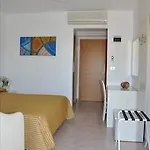 Hotel Plaza 3*