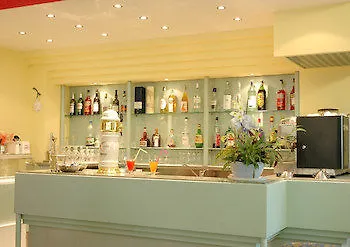 Отель Plaza 3*