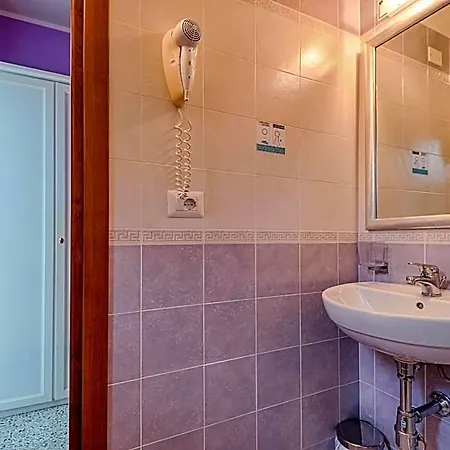 Plaza Hotel 3*