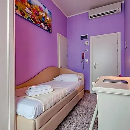 Plaza Hotel 3*