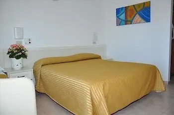 Hotel Plaza 3*
