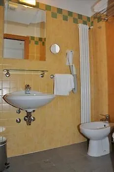 Plaza Отель 3*